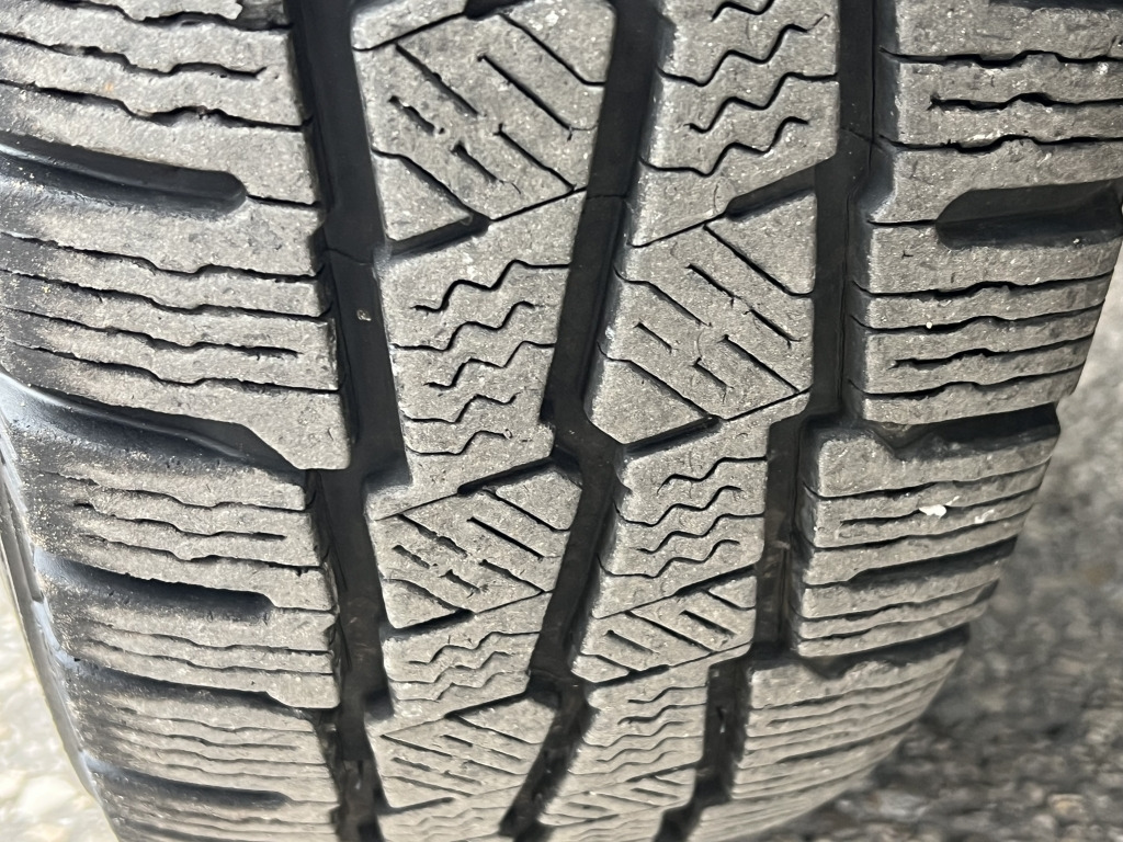 Iveco Daily 35C18 3.0 Euro4 Tempomat 4,15m Koffer+ LBW - Xe tải nhỏ thùng kín: hình 3 Iveco Daily 35C18 3.0 Euro4 Tempomat 4,15m Koffer+ LBW - Xe tải nhỏ thùng kín: hình 3