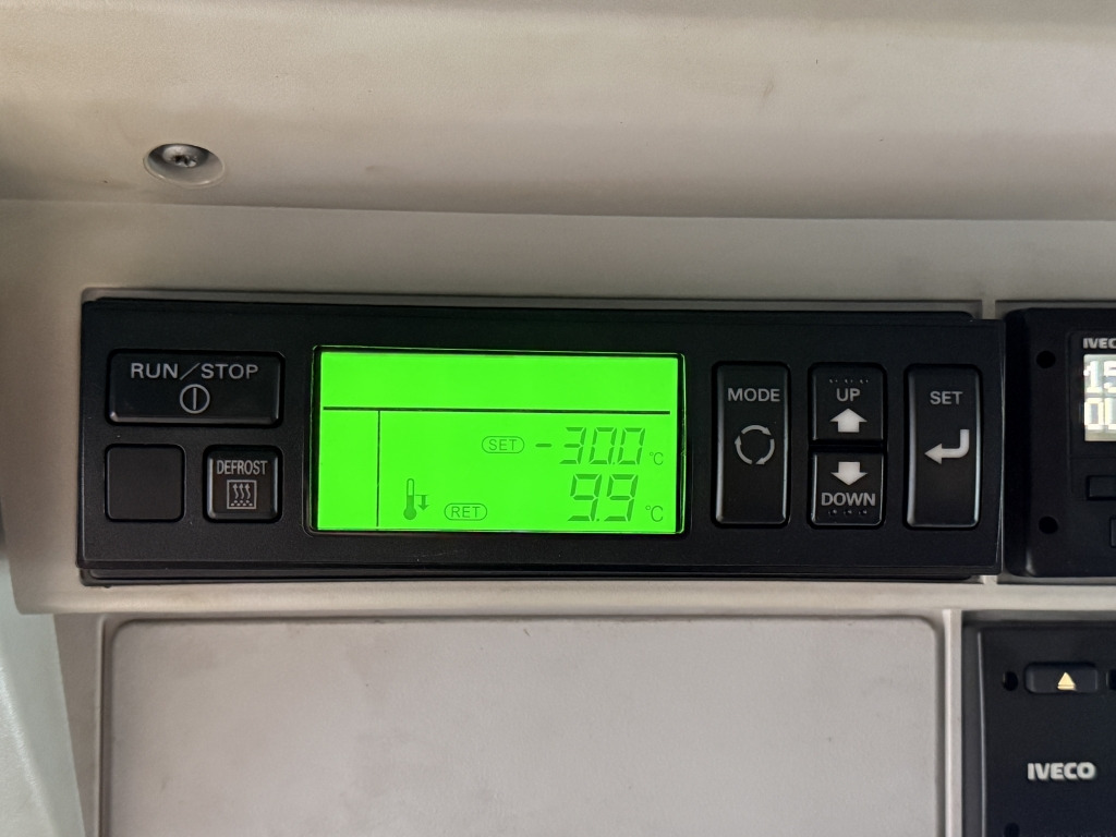 Iveco Stralis AD190S31 7,7m Mitsubishi TDJS50DA Diesel - Xe tải đông lạnh: hình 4 Iveco Stralis AD190S31 7,7m Mitsubishi TDJS50DA Diesel - Xe tải đông lạnh: hình 4