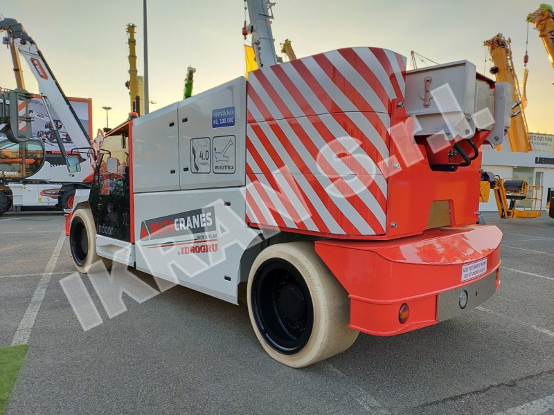 Delta Cranes DK100 - Cẩu bánh lốp: hình 2 Delta Cranes DK100 - Cẩu bánh lốp: hình 2