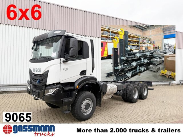 Iveco T-Way 360 6x6 - Xe tải nâng móc: hình 1 Iveco T-Way 360 6x6 - Xe tải nâng móc: hình 1