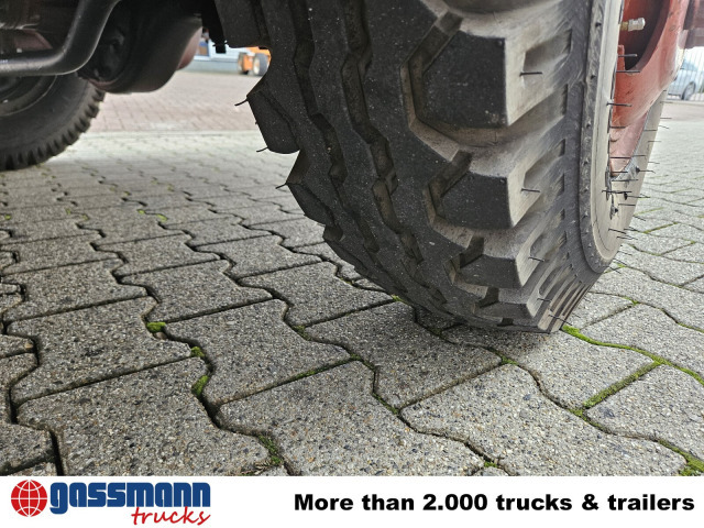 LF 16, F Magirus 170 D 11FA, 4x4 - Xe cứu thương: hình 4 LF 16, F Magirus 170 D 11FA, 4x4 - Xe cứu thương: hình 4