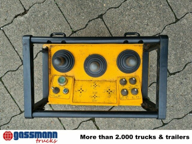 Mercedes-Benz Axor 1828 AK 4x4, Winterdienstausstattung, Kran - Xe ben, Xe cẩu tự hành: hình 2 Mercedes-Benz Axor 1828 AK 4x4, Winterdienstausstattung, Kran - Xe ben, Xe cẩu tự hành: hình 2