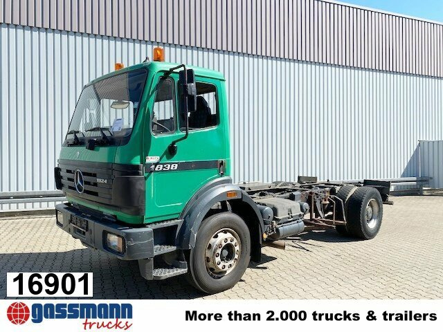 Mercedes-Benz SK 1924 L 4x2 - Xe tải nâng móc: hình 1 Mercedes-Benz SK 1924 L 4x2 - Xe tải nâng móc: hình 1
