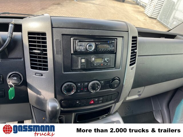 Mercedes-Benz Sprinter 313 CDI 4x2, EEV, Krankenwagen - Xe van chở hàng: hình 3 Mercedes-Benz Sprinter 313 CDI 4x2, EEV, Krankenwagen - Xe van chở hàng: hình 3