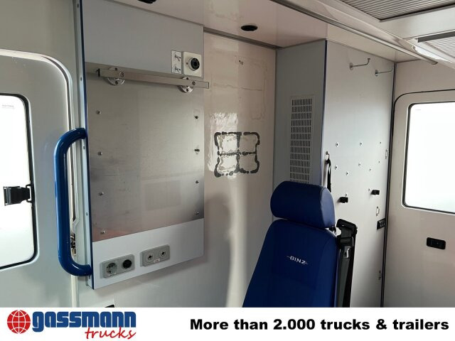 Mercedes-Benz Sprinter 313 CDI 4x2, Rettungswagen - Xe van chở hàng: hình 4 Mercedes-Benz Sprinter 313 CDI 4x2, Rettungswagen - Xe van chở hàng: hình 4