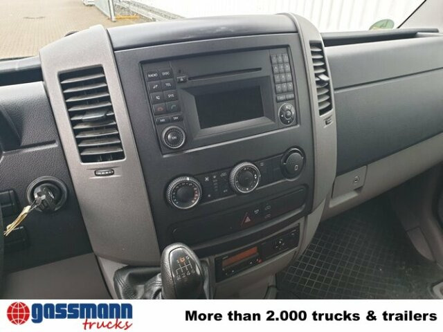 Mercedes-Benz Sprinter 313 KA 4x2 - Xe van chở hàng: hình 2 Mercedes-Benz Sprinter 313 KA 4x2 - Xe van chở hàng: hình 2