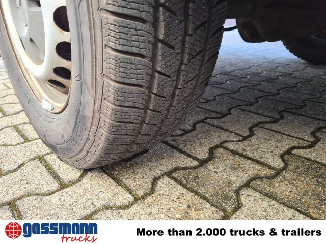 Mercedes-Benz Sprinter 316 KA 4x2, Rettungswagen - Xe van chở hàng: hình 2 Mercedes-Benz Sprinter 316 KA 4x2, Rettungswagen - Xe van chở hàng: hình 2