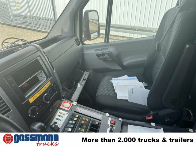 Mercedes-Benz Sprinter 516 CDI 4x2, Rettungswagen, Bi-Xenon - Xe van chở hàng: hình 3 Mercedes-Benz Sprinter 516 CDI 4x2, Rettungswagen, Bi-Xenon - Xe van chở hàng: hình 3