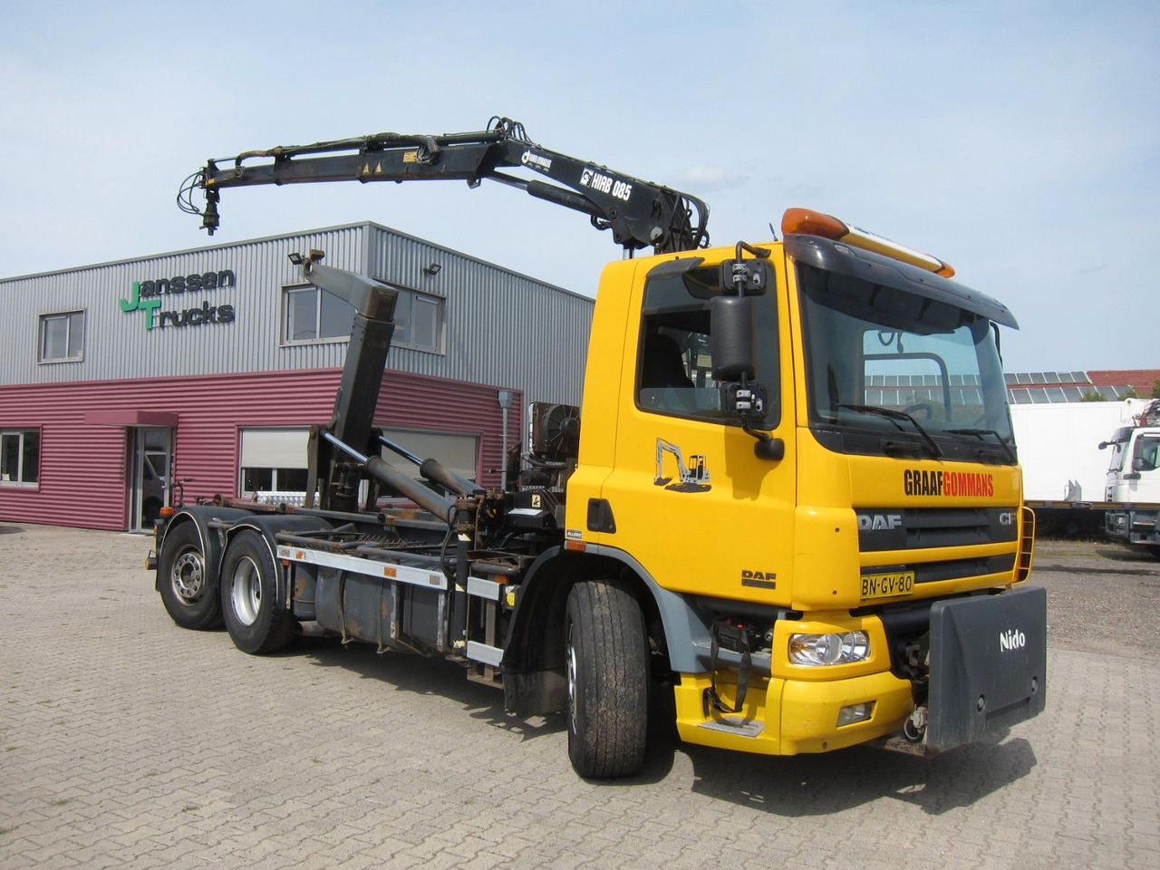 DAF CF 75 310 6X2*4 Hiab Kran Haken Manual Funk E3 - Xe tải nâng móc, Xe cẩu tự hành: hình 1 DAF CF 75 310 6X2*4 Hiab Kran Haken Manual Funk E3 - Xe tải nâng móc, Xe cẩu tự hành: hình 1