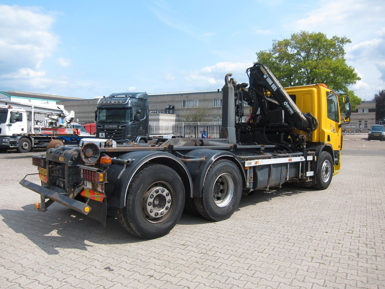 DAF CF 75 310 6X2*4 Hiab Kran Haken Manual Funk E3 - Xe tải nâng móc, Xe cẩu tự hành: hình 5 DAF CF 75 310 6X2*4 Hiab Kran Haken Manual Funk E3 - Xe tải nâng móc, Xe cẩu tự hành: hình 5