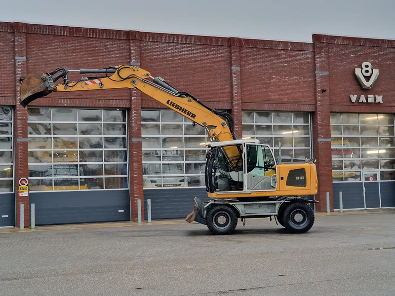 Liebherr A916 - 110 KW - Central Greasing - Camera - Máy xúc bánh lốp: hình 2 Liebherr A916 - 110 KW - Central Greasing - Camera - Máy xúc bánh lốp: hình 2