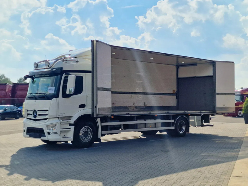 Mercedes-Benz Actros 1833 4x2 - Box with sidedoors - Loadlift - Sleeper cab - Full air - 5.80WB - Xe tải hộp: hình 4 Mercedes-Benz Actros 1833 4x2 - Box with sidedoors - Loadlift - Sleeper cab - Full air - 5.80WB - Xe tải hộp: hình 4