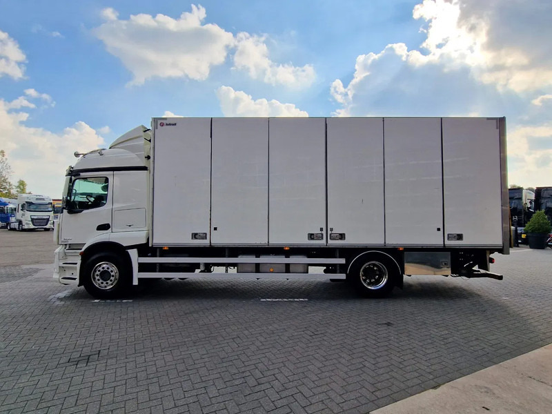 Mercedes-Benz Actros 1833 4x2 - Box with sidedoors - Loadlift - Sleeper cab - Full air - 5.80WB - Xe tải hộp: hình 5 Mercedes-Benz Actros 1833 4x2 - Box with sidedoors - Loadlift - Sleeper cab - Full air - 5.80WB - Xe tải hộp: hình 5