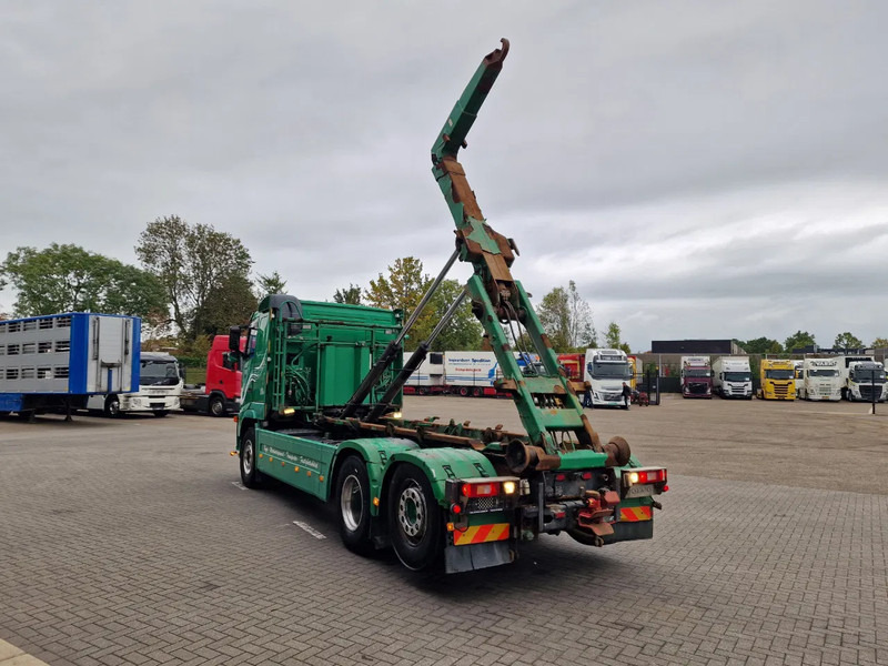 Volvo FH 13.440 6x2*4 - HIAB Hooklift 17T - Euro 5 - I shift - Steering axle - Xe tải nâng móc: hình 5 Volvo FH 13.440 6x2*4 - HIAB Hooklift 17T - Euro 5 - I shift - Steering axle - Xe tải nâng móc: hình 5