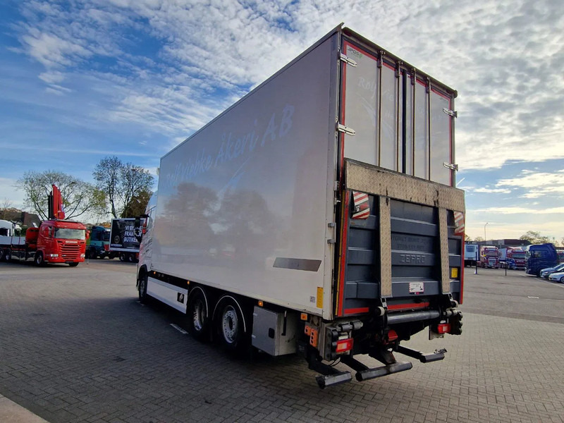 Volvo FH 13.460 Globetrotter 6x2 - Carrier Frigo Supra 850 Nordic - Loadlift - Full air - LNG - Xe tải đẳng nhiệt: hình 5 Volvo FH 13.460 Globetrotter 6x2 - Carrier Frigo Supra 850 Nordic - Loadlift - Full air - LNG - Xe tải đẳng nhiệt: hình 5