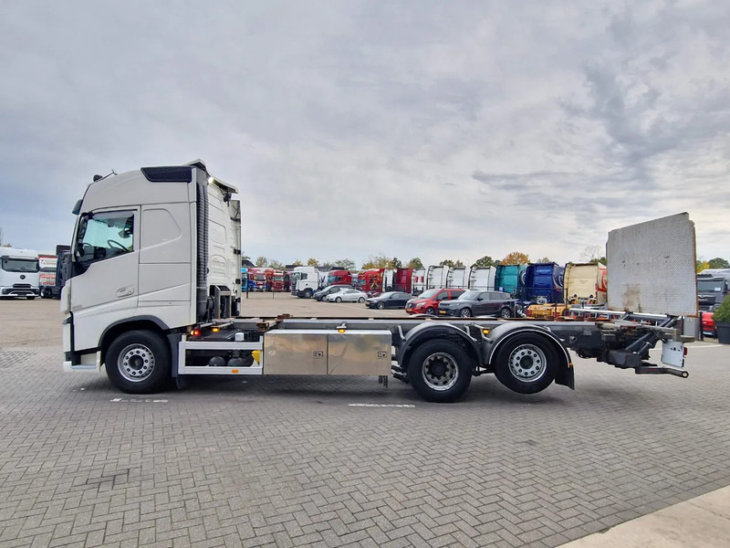 Volvo FH 13.540 Globetrotter 6x2 - BDF - Loadlift - Full air - I parkcool - 4.80 WB - Xe chở container/ Xe tải hoán đổi thân: hình 4 Volvo FH 13.540 Globetrotter 6x2 - BDF - Loadlift - Full air - I parkcool - 4.80 WB - Xe chở container/ Xe tải hoán đổi thân: hình 4