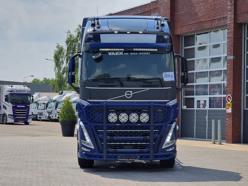 Volvo FH 13.540 Globetrotter XL 6x2 - Retarder - Full air - 4.60 WB - I shift dual clutch - Xe tải khung gầm: hình 2 Volvo FH 13.540 Globetrotter XL 6x2 - Retarder - Full air - 4.60 WB - I shift dual clutch - Xe tải khung gầm: hình 2