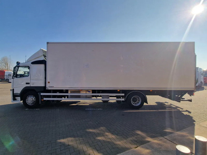 Volvo FM 330 4x2 - Carrier MT 18 Frigo - Loadlift - Full air - Sleepercab - Xe tải đông lạnh: hình 4 Volvo FM 330 4x2 - Carrier MT 18 Frigo - Loadlift - Full air - Sleepercab - Xe tải đông lạnh: hình 4