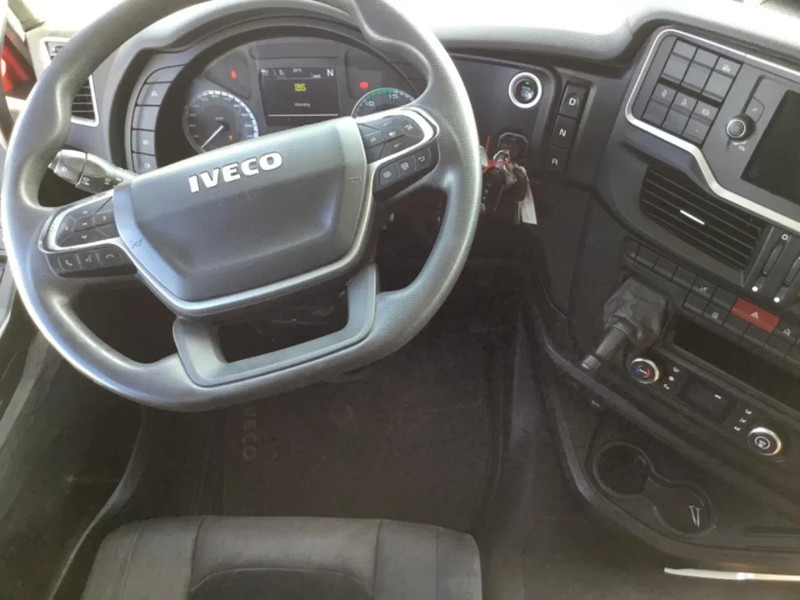 Iveco S-WAY 460 LNG - 4x2 - Retarder - Full air - Xe đầu kéo: hình 5 Iveco S-WAY 460 LNG - 4x2 - Retarder - Full air - Xe đầu kéo: hình 5