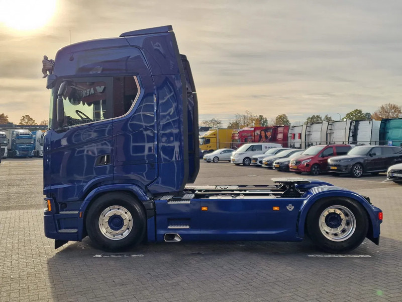 Scania 660S V8 NGS Highline 4x2 - Full spec - Retarder - Night Clima - Leather - Led - Full air - New Dashboard - Xe đầu kéo: hình 4 Scania 660S V8 NGS Highline 4x2 - Full spec - Retarder - Night Clima - Leather - Led - Full air - New Dashboard - Xe đầu kéo: hình 4