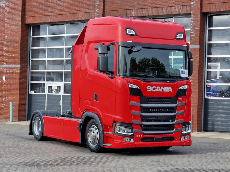 Scania S460 Highline 4x2 - Lowdeck - New - Retarder - Night clima - 2x tank - Led - Full spoiler - Xe đầu kéo: hình 1 Scania S460 Highline 4x2 - Lowdeck - New - Retarder - Night clima - 2x tank - Led - Full spoiler - Xe đầu kéo: hình 1