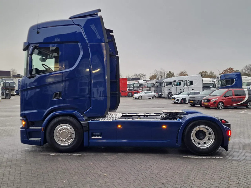 Scania S560 Highline 4x2 - Full spec - Retader - Night clima - Full air - Facelift - 2x tank - Xe đầu kéo: hình 4 Scania S560 Highline 4x2 - Full spec - Retader - Night clima - Full air - Facelift - 2x tank - Xe đầu kéo: hình 4