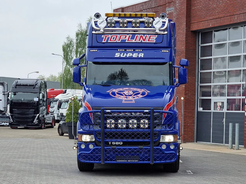 Scania T580 V8 Topline 6x2 - Original Scania Hauber / Torpedo - Manual gearbox - Show truck - Retarder - Xe đầu kéo: hình 2 Scania T580 V8 Topline 6x2 - Original Scania Hauber / Torpedo - Manual gearbox - Show truck - Retarder - Xe đầu kéo: hình 2