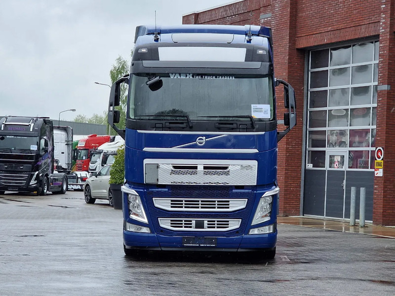Volvo FH 13.460 Globetrotter 6x2 - I Save - Navi - Fridge - Spoiler - - Xe đầu kéo: hình 2 Volvo FH 13.460 Globetrotter 6x2 - I Save - Navi - Fridge - Spoiler - - Xe đầu kéo: hình 2