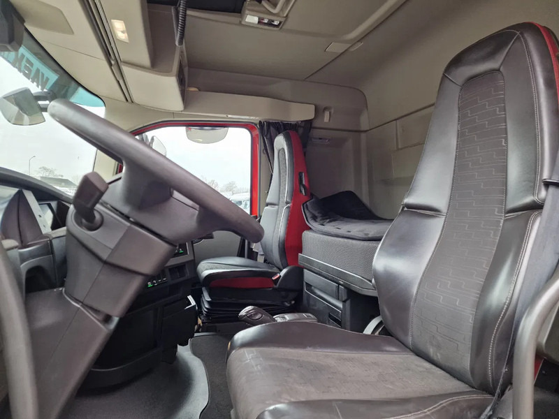 Xe đầu kéo Volvo FH 13.500 6x2 - PTO/Hydraulic - I Save - 3.00 WB - Full air: hình 10 Xe đầu kéo Volvo FH 13.500 6x2 - PTO/Hydraulic - I Save - 3.00 WB - Full air: hình 10