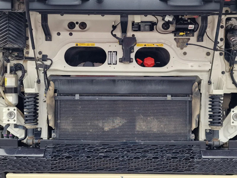 Xe đầu kéo Volvo FH 13.500 6x2 - PTO/Hydraulic - I Save - 3.00 WB - Full air: hình 15 Xe đầu kéo Volvo FH 13.500 6x2 - PTO/Hydraulic - I Save - 3.00 WB - Full air: hình 15