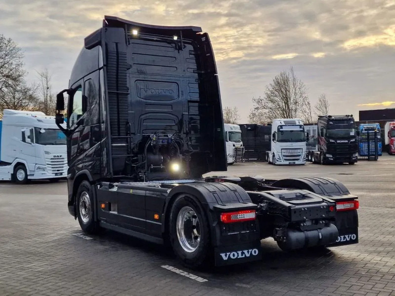 Volvo FH 13.500 Globetrotter XL 4x2 - NEW - Full spec - I parkcool - Full air - - Xe đầu kéo: hình 4 Volvo FH 13.500 Globetrotter XL 4x2 - NEW - Full spec - I parkcool - Full air - - Xe đầu kéo: hình 4