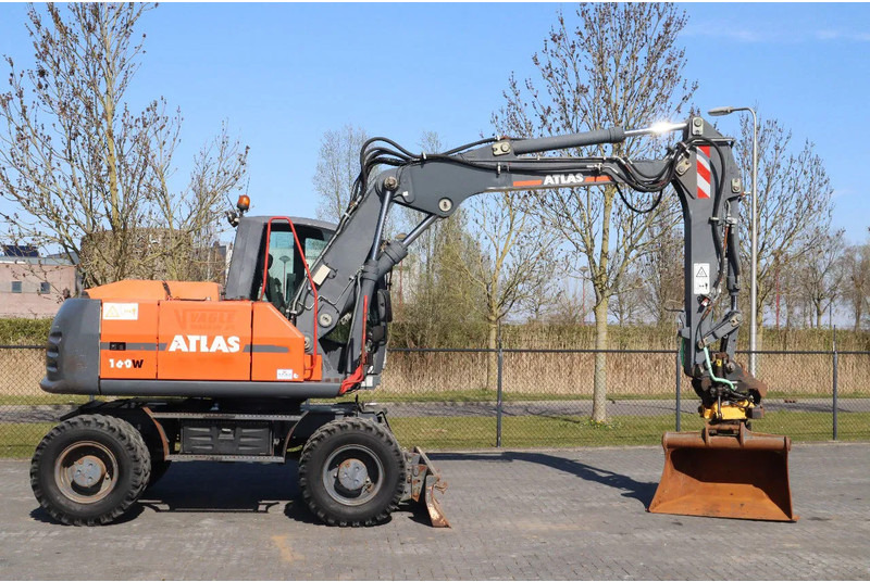 Atlas 160W | ENGCON | BUCKET | DOZERBLADE | 2-PIECE BOOM - Máy xúc bánh lốp: hình 4 Atlas 160W | ENGCON | BUCKET | DOZERBLADE | 2-PIECE BOOM - Máy xúc bánh lốp: hình 4