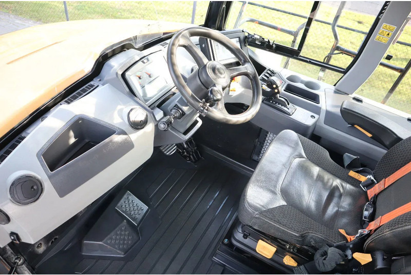 Xe ben đổ có khớp nối Caterpillar 730 04A | TAILGATE | LOW HOURS: hình 15 Xe ben đổ có khớp nối Caterpillar 730 04A | TAILGATE | LOW HOURS: hình 15