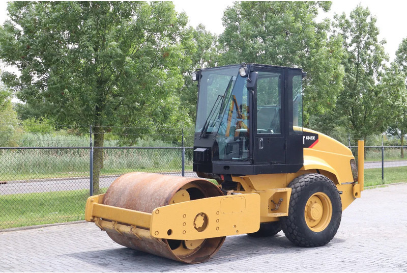 Caterpillar CS423 E | AIRCO | GOOD WORKING | BW 177 - Máy lăn: hình 2 Caterpillar CS423 E | AIRCO | GOOD WORKING | BW 177 - Máy lăn: hình 2