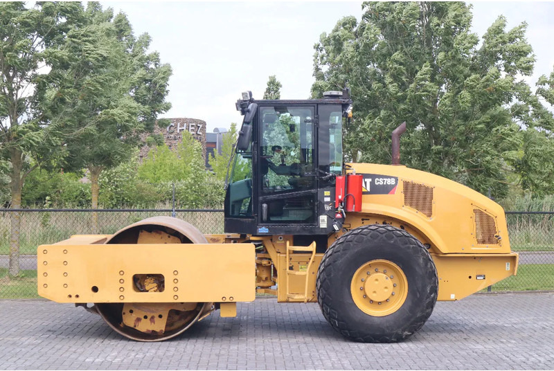 Caterpillar CS78B | TRIMBLE GPS | GOOD CONDITION - Máy lăn: hình 1 Caterpillar CS78B | TRIMBLE GPS | GOOD CONDITION - Máy lăn: hình 1