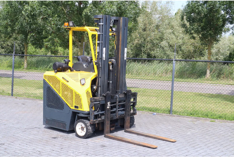 Combilift CB3000 | 2.5 TON | 6 METER | TRIPLEX | SIDESHIFT - Xe tải tiếp cận 4 hướng: hình 5 Combilift CB3000 | 2.5 TON | 6 METER | TRIPLEX | SIDESHIFT - Xe tải tiếp cận 4 hướng: hình 5