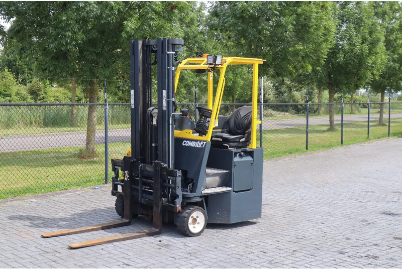 Combilift CB3000 | 2.5 TON | 6 METER | TRIPLEX | SIDESHIFT - Xe tải tiếp cận 4 hướng: hình 2 Combilift CB3000 | 2.5 TON | 6 METER | TRIPLEX | SIDESHIFT - Xe tải tiếp cận 4 hướng: hình 2