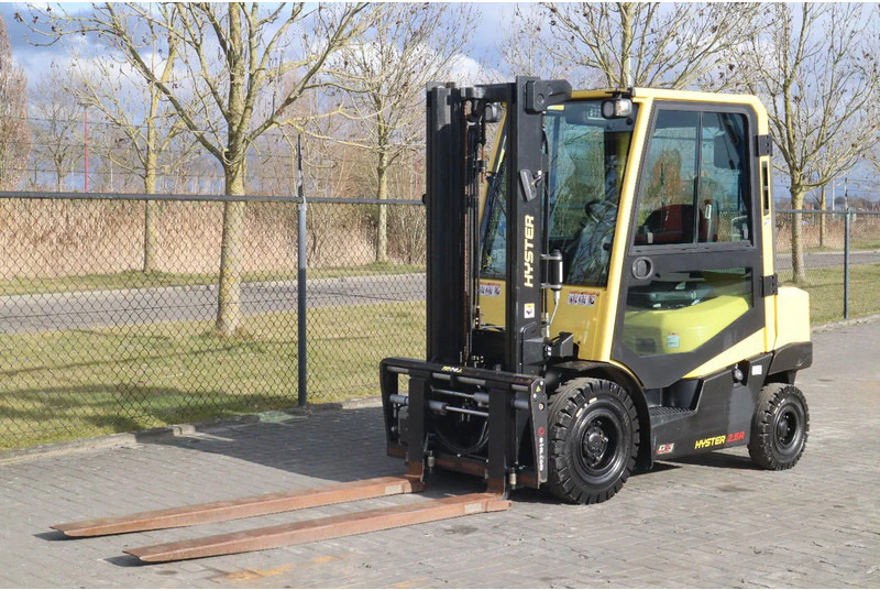 Hyster H2.5 A | BOOM SUSPENSION | SIDESHIFT | FORK EXTENTIONS | FORK POSITIONERS - Xe nâng diesel: hình 2 Hyster H2.5 A | BOOM SUSPENSION | SIDESHIFT | FORK EXTENTIONS | FORK POSITIONERS - Xe nâng diesel: hình 2
