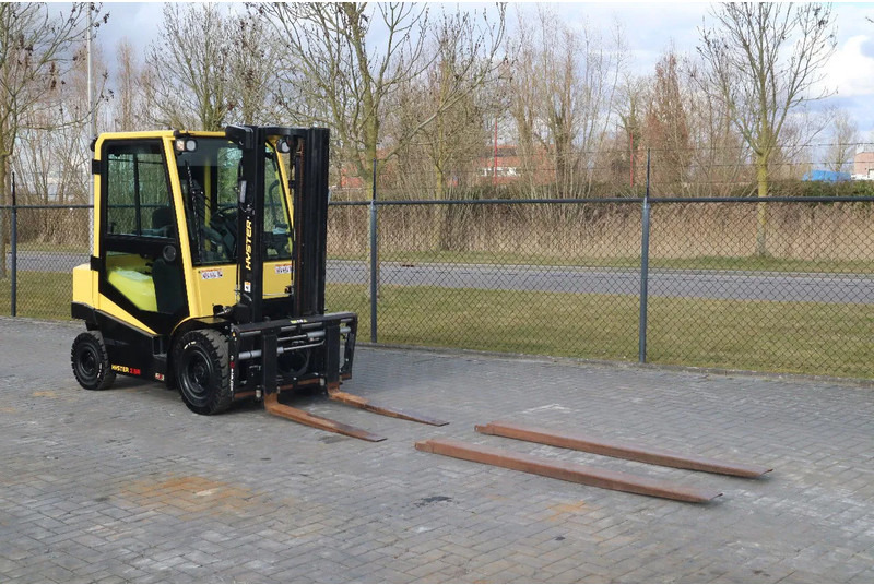 Hyster H2.5 A | BOOM SUSPENSION | SIDESHIFT | FORK EXTENTIONS | FORK POSITIONERS - Xe nâng diesel: hình 5 Hyster H2.5 A | BOOM SUSPENSION | SIDESHIFT | FORK EXTENTIONS | FORK POSITIONERS - Xe nâng diesel: hình 5