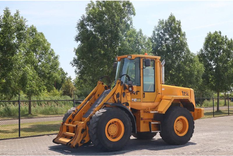 JCB 426 B | 35 KM/H | ONLY 9800 HOURS | FIRST OWNER | DUTCH MACHINE - Máy xúc lật bánh lốp: hình 2 JCB 426 B | 35 KM/H | ONLY 9800 HOURS | FIRST OWNER | DUTCH MACHINE - Máy xúc lật bánh lốp: hình 2