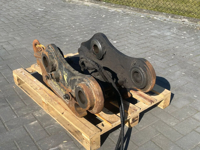 Klepp Mek KM70 | S70 | G70 | QUICK COUPLER | SNELWISSEL - Bộ ghép nhanh: hình 4 Klepp Mek KM70 | S70 | G70 | QUICK COUPLER | SNELWISSEL - Bộ ghép nhanh: hình 4