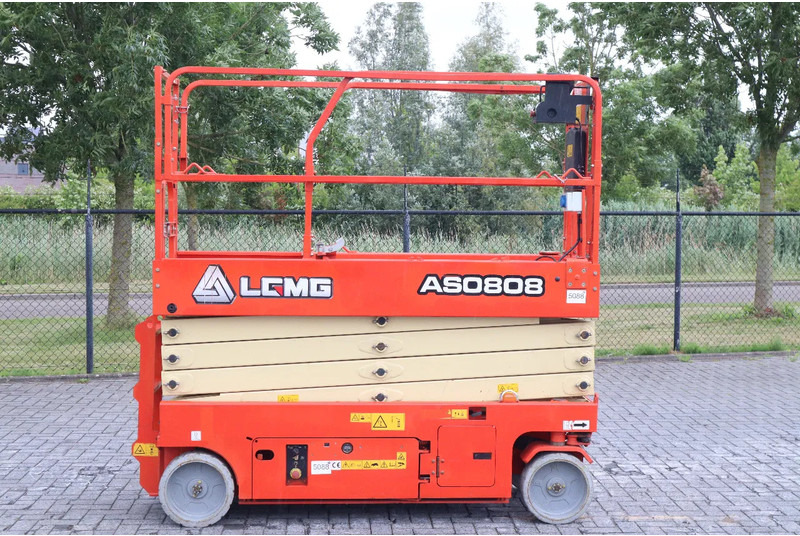 LGMG AS0808 | 10 METER | 230 KG | GS-2646 | 2646ES - Máy nâng người hình kéo: hình 4 LGMG AS0808 | 10 METER | 230 KG | GS-2646 | 2646ES - Máy nâng người hình kéo: hình 4