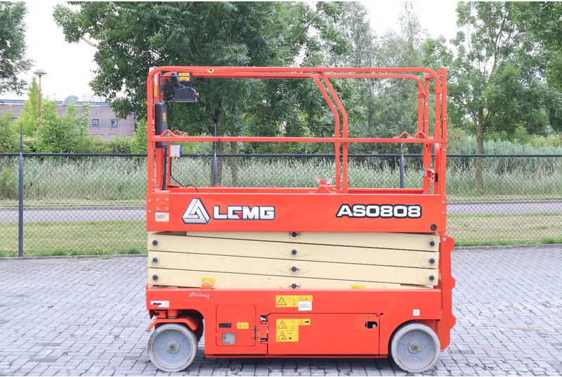 LGMG AS0808 | 10 METER | 230 KG | GS-2646 | 2646ES - Máy nâng người hình kéo: hình 1 LGMG AS0808 | 10 METER | 230 KG | GS-2646 | 2646ES - Máy nâng người hình kéo: hình 1