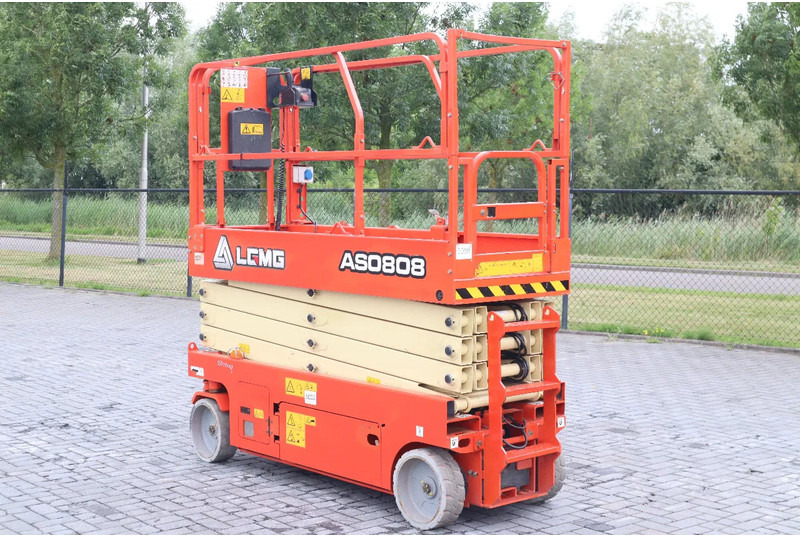 LGMG AS0808 | 10 METER | 230 KG | GS-2646 | 2646ES - Máy nâng người hình kéo: hình 2 LGMG AS0808 | 10 METER | 230 KG | GS-2646 | 2646ES - Máy nâng người hình kéo: hình 2
