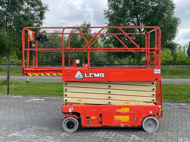 LGMG AS1012E | 12 METER | 320 KG | GS-3232 | ES 3246 - Máy nâng người hình kéo: hình 4 LGMG AS1012E | 12 METER | 320 KG | GS-3232 | ES 3246 - Máy nâng người hình kéo: hình 4