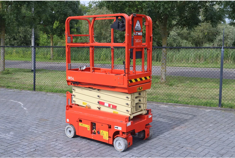 LGMG SS0507 | 6.3 METER | 230 KG | GS-1330 | ES1330 - Máy nâng người hình kéo: hình 2 LGMG SS0507 | 6.3 METER | 230 KG | GS-1330 | ES1330 - Máy nâng người hình kéo: hình 2