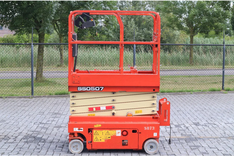 LGMG SS0507 | 6.3 METER | 230 KG | GS-1330 | ES1330 - Máy nâng người hình kéo: hình 1 LGMG SS0507 | 6.3 METER | 230 KG | GS-1330 | ES1330 - Máy nâng người hình kéo: hình 1
