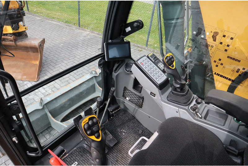 Máy xúc bánh xích Liebherr R914 COMPACT S | ROTOTILT | 3X BUCKET | DOZERBLADE: hình 17