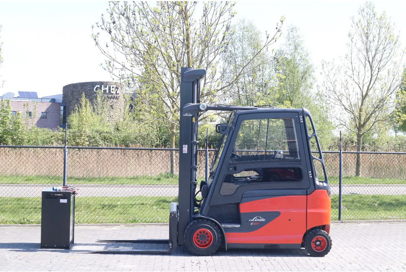 Linde E35 HL-01 | SIDESHIFT | POSITIONERS | LOW HOURS - Xe nâng điện: hình 1 Linde E35 HL-01 | SIDESHIFT | POSITIONERS | LOW HOURS - Xe nâng điện: hình 1