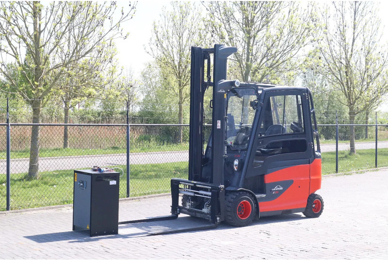 Linde E35 HL-01 | SIDESHIFT | POSITIONERS | LOW HOURS - Xe nâng điện: hình 2 Linde E35 HL-01 | SIDESHIFT | POSITIONERS | LOW HOURS - Xe nâng điện: hình 2